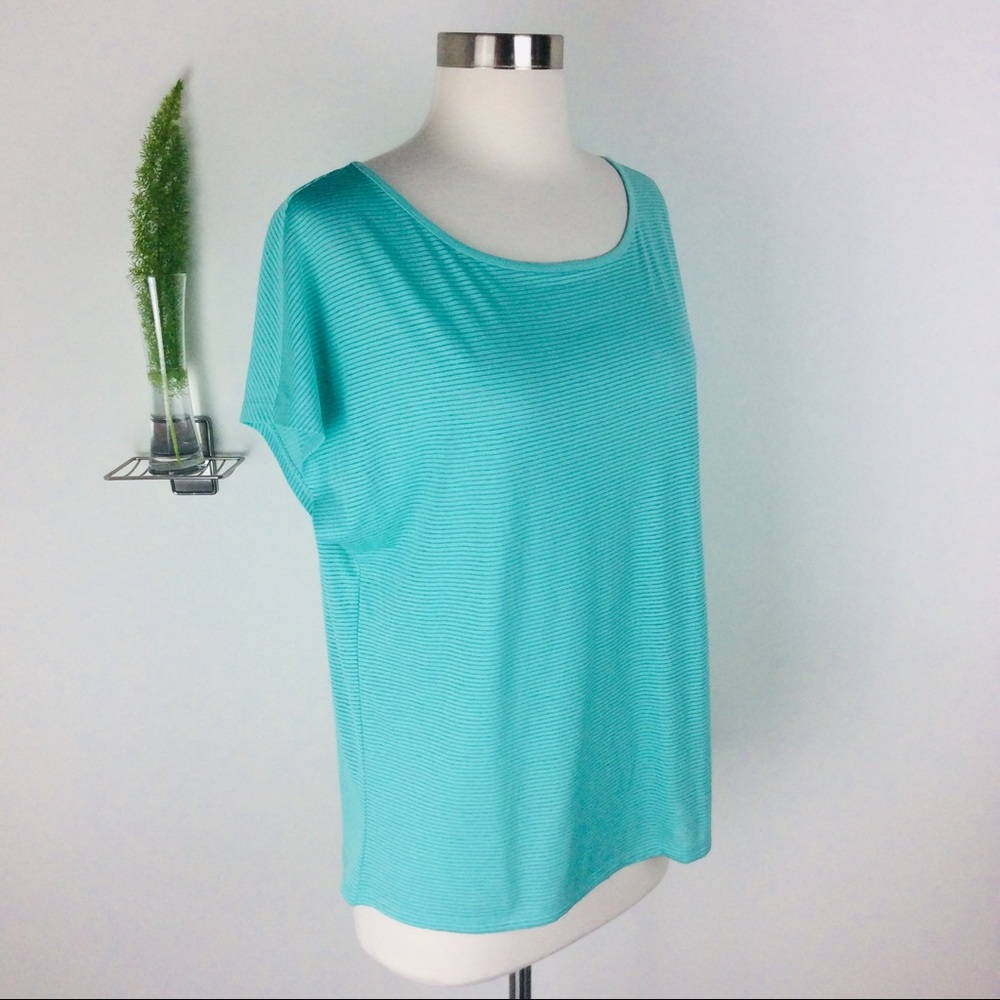 Live Love Dream Pretty Stylish Active Top Size (M)
